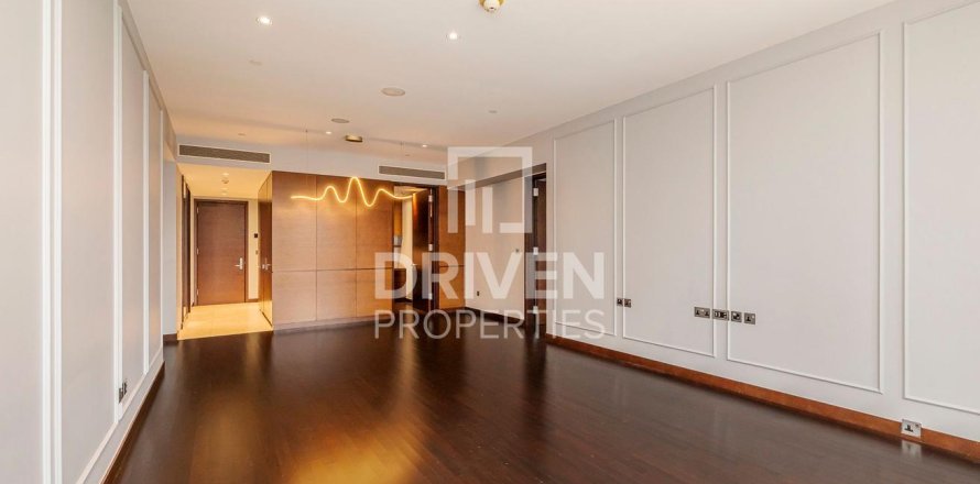 Apartment in Downtown Dubai (Downtown Burj Dubai), UAE 2 bedrooms, 152.36 sq.m. № 767445
