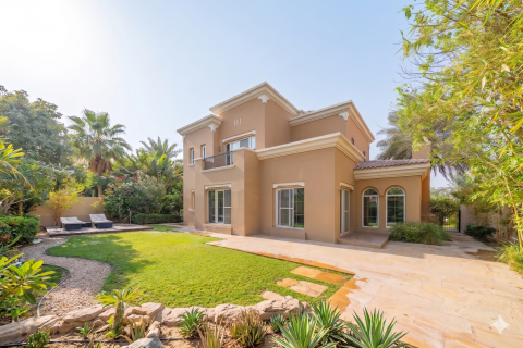 Villa em Arabian Ranches, Dubai, EAU 4 quartos, 766.82 m2 № 750043