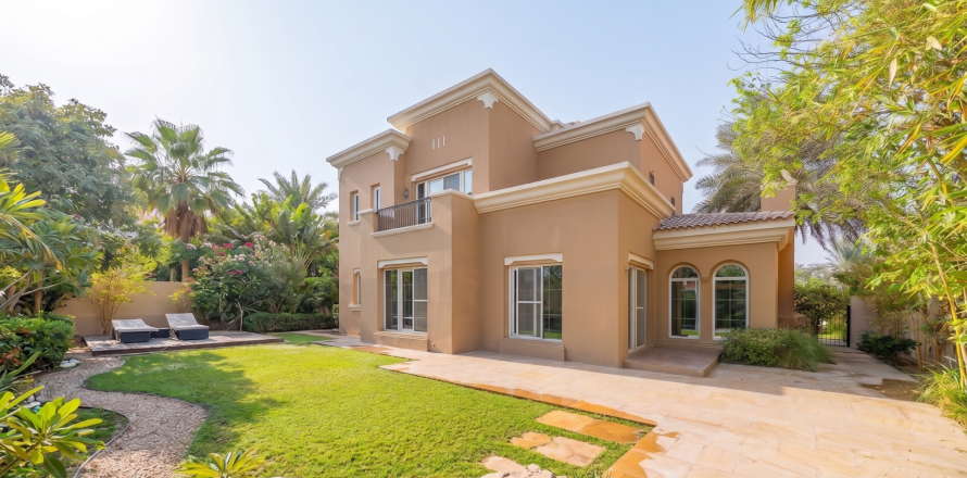 ویلا در Arabian Ranches، Dubai ، امارات متحده عربی 4 خوابه ، 766.82 متر مربع.  شماره 750043