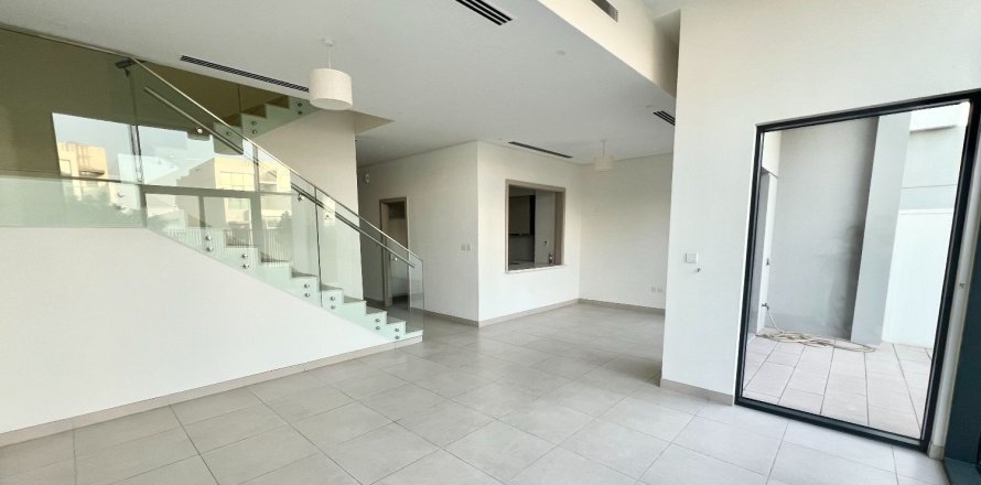 Townhouse sa Al Furjan, Dubai, UAE 3 silid-tulugan, 232.26 sq.m. № 750047