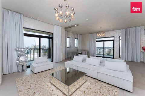 Apartament do wynajęcia w Umm Suqeim, Dubai, ZEA 4 sypialnie, 347.8 mkw., nr 700063 - zdjęcie 7