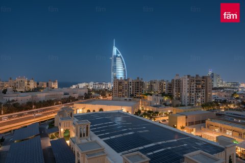 Toppleilighet i Umm Suqeim, Dubai, Emiratene 4 soverom, 347.8 kvm nr. 700063