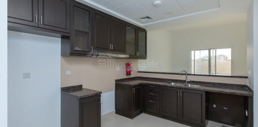 Kaupunkipientalo Serena, Dubai, Arabiemiraatit 3 makuuhuonetta, 260 m2 № 686927
