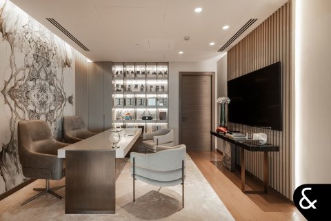 Apartmán v Palm Jumeirah, Dubai, SAE 4 spálne, 776 m2 č. 684875 - Fotografia 12