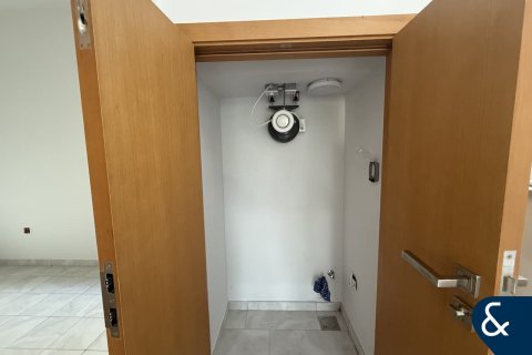 Casa urbana para venda em Dubai Land, Dubai, EAU 3 quartos, 181 m2 № 684878 - foto 8