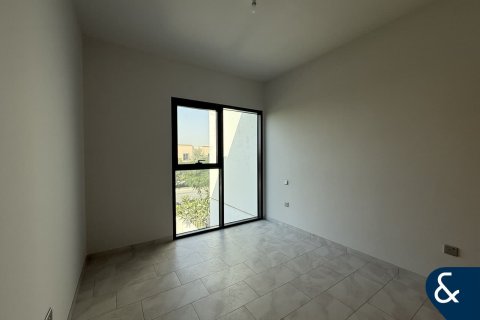 Casa urbana para venda em Dubai Land, Dubai, EAU 3 quartos, 181 m2 № 684878 - foto 9