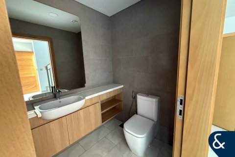 Casa urbana para venda em Dubai Land, Dubai, EAU 3 quartos, 181 m2 № 684878 - foto 5