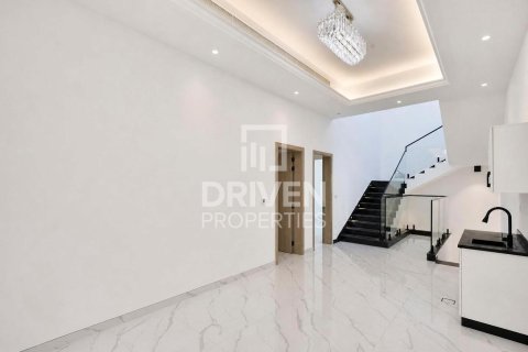 Снять в аренду виллу в Джумейра, Дубай, ОАЭ 6 спален, 1424.02м2, № 747030 - фото 18