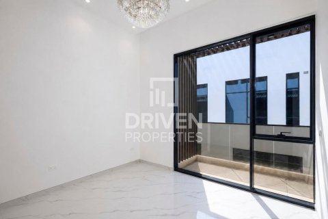 Снять в аренду виллу в Джумейра, Дубай, ОАЭ 6 спален, 1424.02м2, № 747030 - фото 11