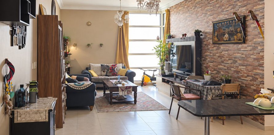Apartament në Business Bay, Dubai, Emiratet e Bashkuara Arabe 1 dhomë gjumi, 75 m2. № 769222