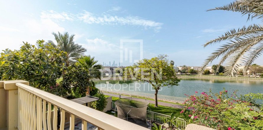 Ridamaja asukohaga The Springs, Dubai, AÜE: 3 magamistoaga, 341 m² Nr 601747