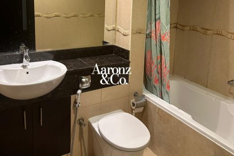 Dzīvoklis Jumeirah Lake Towers, Dubaijā, AAE 1 istaba, 71 m2 Nr. 697365 - attēls 10