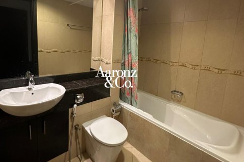 Dzīvoklis Jumeirah Lake Towers, Dubaijā, AAE 1 istaba, 71 m2 Nr. 697365 - attēls 9