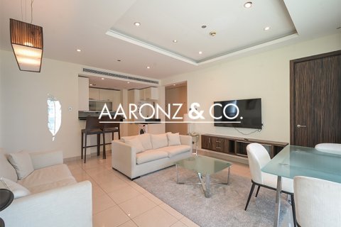 Apartament në Jumeirah Lake Towers, Dubai, Emiratet e Bashkuara Arabe 2 dhoma gjumi, 93 m2. № 697364