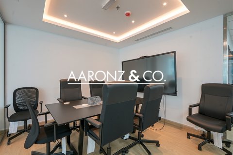 Office in Business Bay, Dubai, UAE 93 sq.m. № 697363 - photo 6