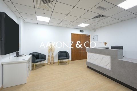Office in Business Bay, Dubai, UAE 93 sq.m. № 697363 - photo 3