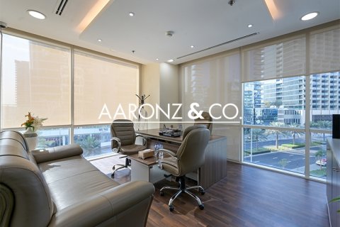 Business Bay, Dubai, BAE’de kiralık ofis 150 m&sup2; No 697366 - fotoğraf 5