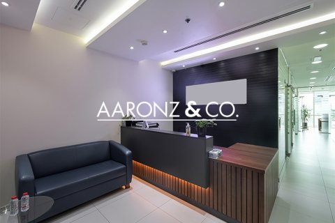 Üürile anda kontor asukohaga Business Bay, Dubai, AÜE: 150 m² Nr 697366 - pilt 12