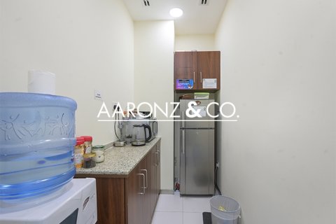 Business Bay, Dubai, BAE’de kiralık ofis 150 m&sup2; No 697366 - fotoğraf 11