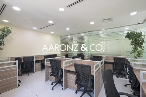 Üürile anda kontor asukohaga Business Bay, Dubai, AÜE: 150 m² Nr 697366 - pilt 2