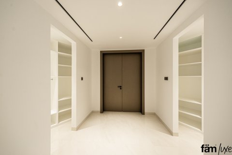 Villa in Dubai, UAE 5 bedrooms, 1393.5 sq.m. № 613466 - photo 8