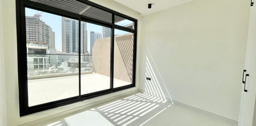 Apartment in Dubai, UAE 2 bedrooms, 186.3 sq.m. № 613468