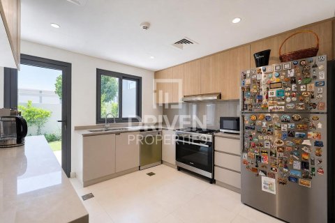 Townhouse til salg i Dubai South (Dubai World Central), Dubai, UAE 2 soveværelser, 128.95 kvm № 756308 - foto 5