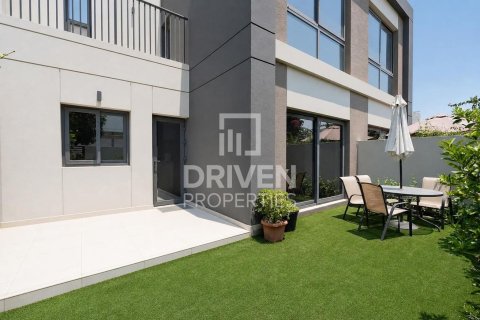 Townhouse til salg i Dubai South (Dubai World Central), Dubai, UAE 2 soveværelser, 128.95 kvm № 756308 - foto 1