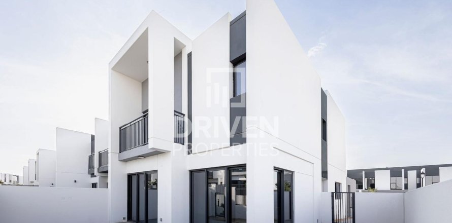 Kuća u nizu u Dubai Land, Dubai, UAE 233.84 m2, 4 spavaćih soba Br. 756306