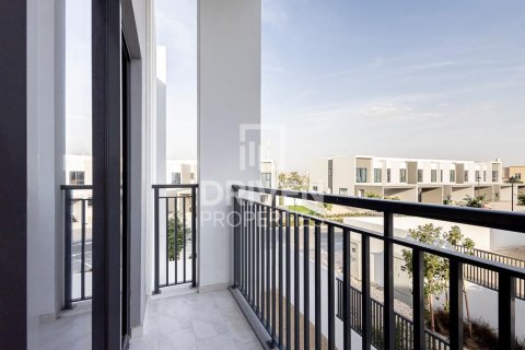 Kuća u nizu u Dubai Land, Dubai, UAE 4 spavaćih soba, 233.84 m2 Br. 756306 - fotografija 3