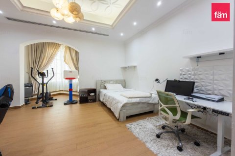 Dubai, UAE의 임대용 빌라 침실 5개, 1393.5제곱미터 번호 757979 - 사진 8