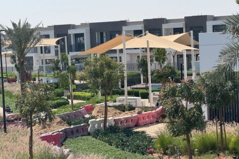 Villa in affitto a Dubai South (Dubai World Central), Dubai, EAU 3 camere da letto, 138 mq. № 694686 - foto 6