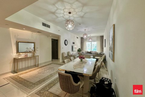 Apartament de închiriat în Business Bay, Dubai, EAU 2 dormitoare, 141 mp. №659225 - poză 2