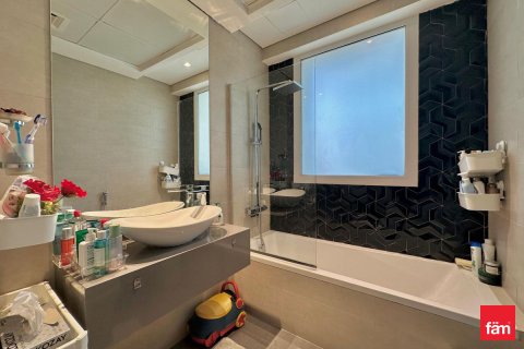 Apartament de închiriat în Business Bay, Dubai, EAU 2 dormitoare, 141 mp. №659225 - poză 14