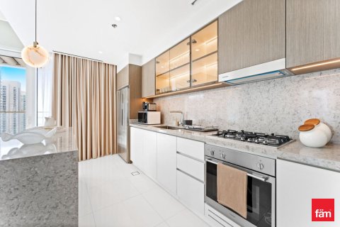 Lägenhet till försäljning i Dubai Harbour, Dubai, UAE 2 sovrum, 133.7 kvm Nr. 659260 - fotografi 6