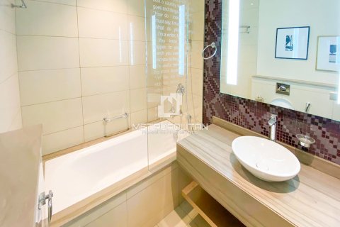 Apartment sa Business Bay, Dubai, UAE 2 silid-tulugan, 139 sq.m. № 592596 - larawan 13