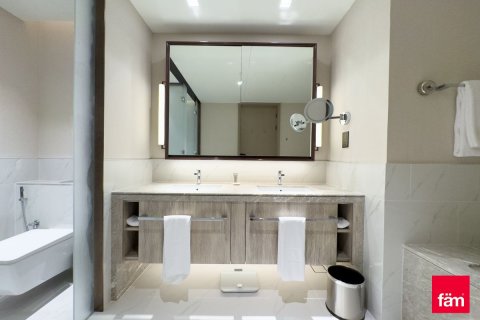 Apartment in Dubai, UAE 2 bedrooms, 102 sq.m. № 679174 - photo 11