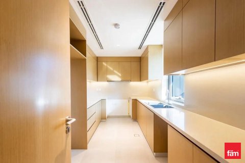 Al Furjan, Dubai, UAE의 임대용 빌라 침실 4개, 609.3제곱미터 번호 679157 - 사진 6