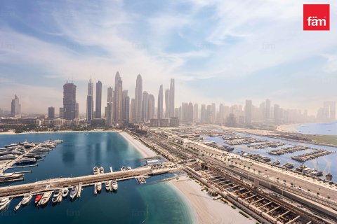 Apartment in Dubai Marina, UAE 3 bedrooms, 194.8 sq.m. № 725837 - photo 1