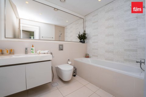 Apartment in Dubai Marina, UAE 3 bedrooms, 194.8 sq.m. № 725837 - photo 24