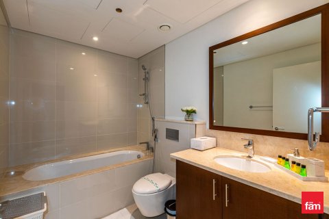 Appartamento in vendita a Downtown Dubai (Downtown Burj Dubai), Dubai, EAU 2 camere da letto, 155.2 mq. № 698846 - foto 28