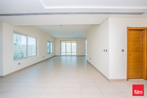 ویلا برای اجاره در Jumeirah Park، Dubai، امارات متحده عربی 4 خوابه ، 510 متر مربع ، شماره 698894 - تصویر 3