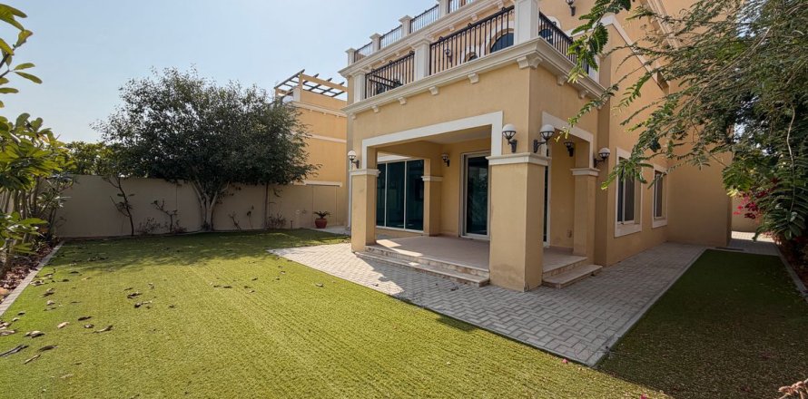ویلا در Jumeirah Park، Dubai ، امارات متحده عربی 4 خوابه ، 510 متر مربع.  شماره 698894