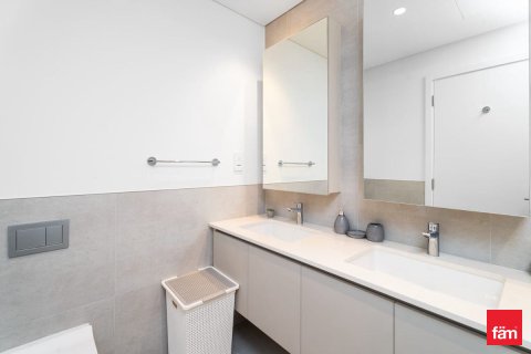 Apartment in Dubai, UAE 2 bedrooms, 94.8 sq.m. № 698845 - photo 6