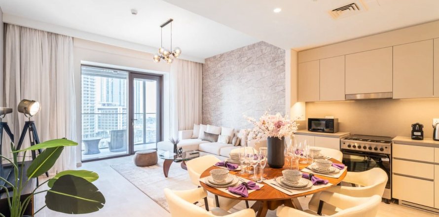 Apartment in Dubai, UAE 2 bedrooms, 94.8 sq.m. № 698845