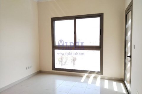Stadthaus zur Miete in Al Hamra Village, Ras Al Khaimah, VAE 4 Schlafzimmer, 255.5 m2 Nr. 619150 - Foto 7