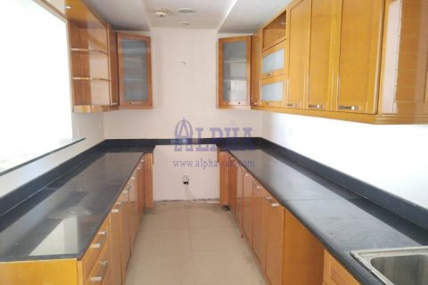 Stadthaus zur Miete in Al Hamra Village, Ras Al Khaimah, VAE 4 Schlafzimmer, 255.5 m2 Nr. 619150 - Foto 4