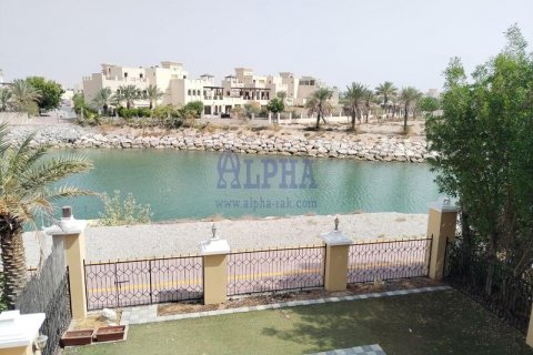 Stadthaus zur Miete in Al Hamra Village, Ras Al Khaimah, VAE 4 Schlafzimmer, 255.5 m2 Nr. 619150 - Foto 9
