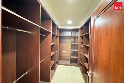 Villa zur Miete in Dubai, VAE 4 Schlafzimmer, 405 m2 Nr. 739123 - Foto 10