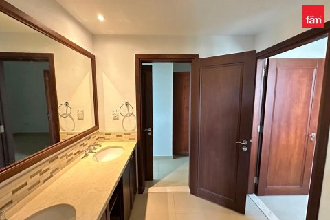 Villa zur Miete in Dubai, VAE 4 Schlafzimmer, 405 m2 Nr. 739123 - Foto 12